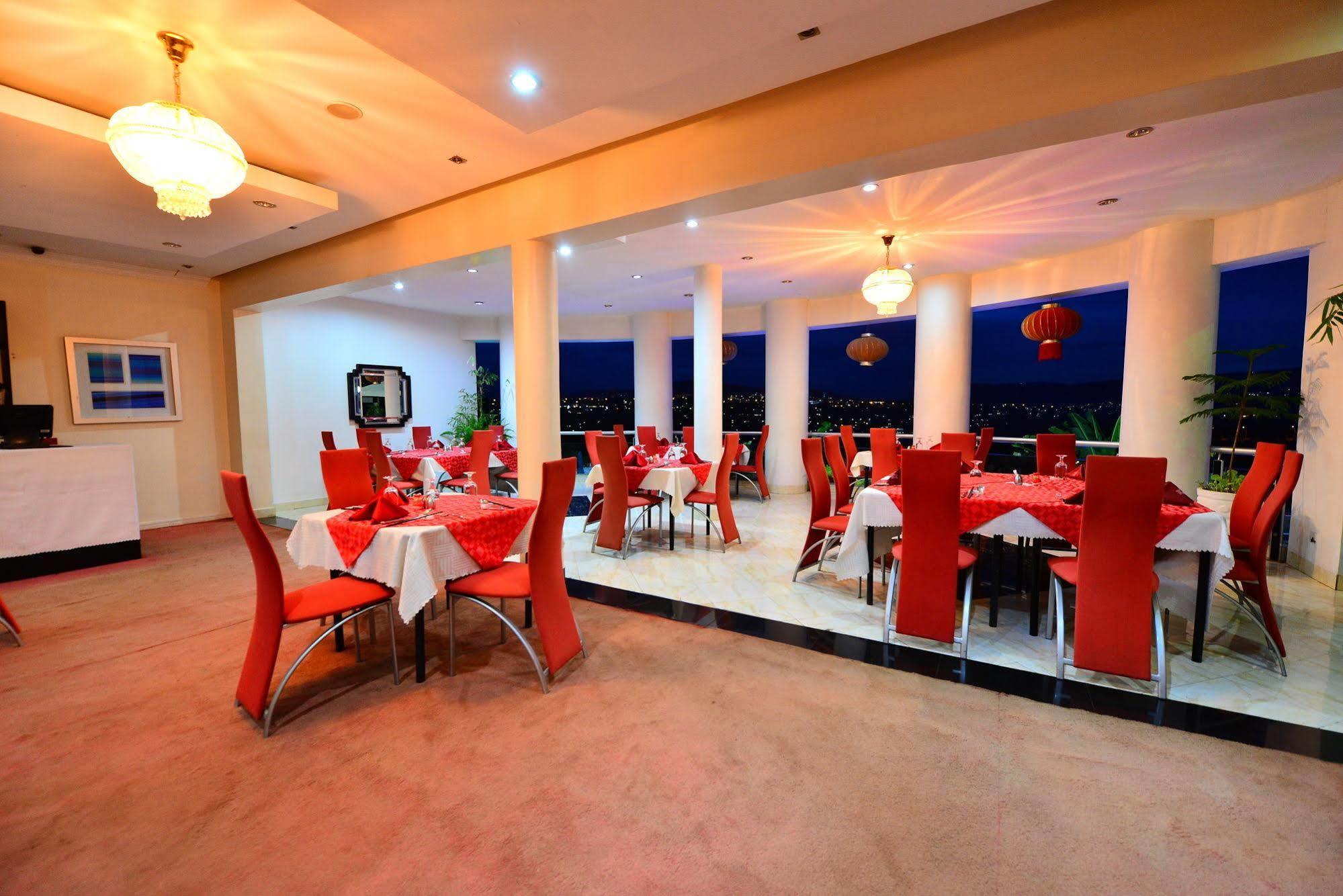 The Manor Hotel คิกาลี ภายนอก รูปภาพ